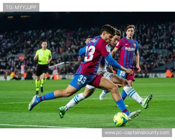 巴萨在甘伯体育城积极备战，全队聚焦周末对阵西班牙人的德比战